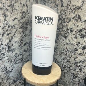 Color Care Smoothing Conditioner - White